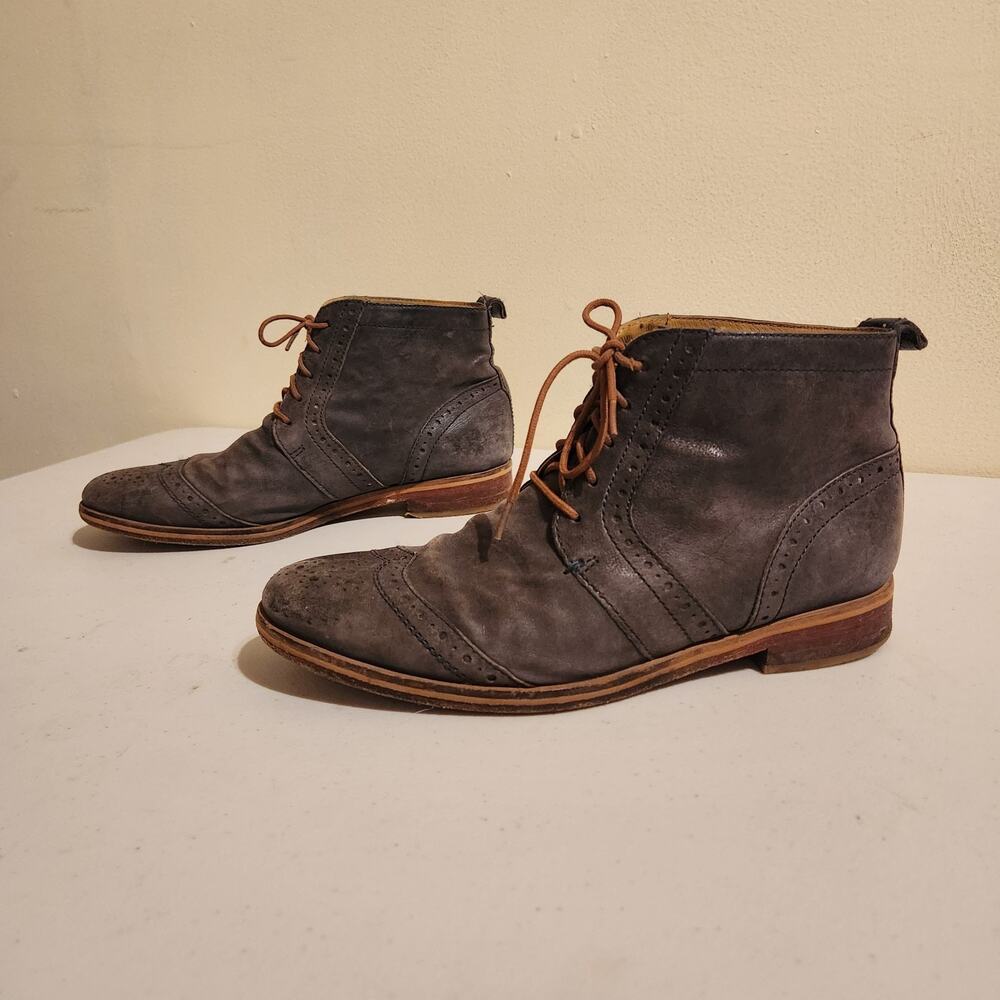 J Shoes Olympias Grey Lace Up Leather Boots Sz 8 Academia Preppy Wing Tip Shoes - Picture 4 of 10